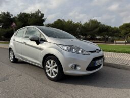 Ford Fiesta 2010 Silver