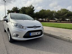 Ford Fiesta 2010 Silver