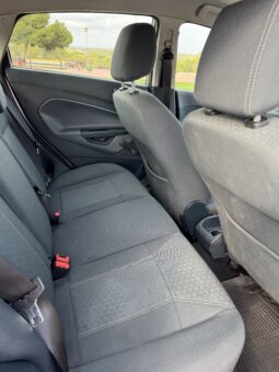 Ford Fiesta 2010 Silver full