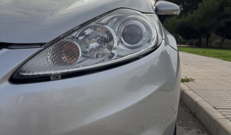 Ford Fiesta 2010 Silver full