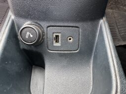 Ford Fiesta 2010 Silver full