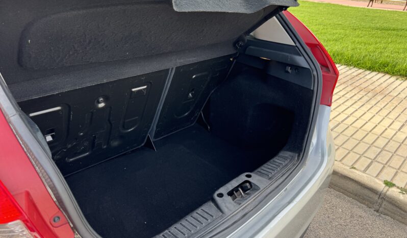 Ford Fiesta 2010 Silver full