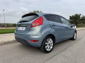 Ford Fiesta 2010 Blue