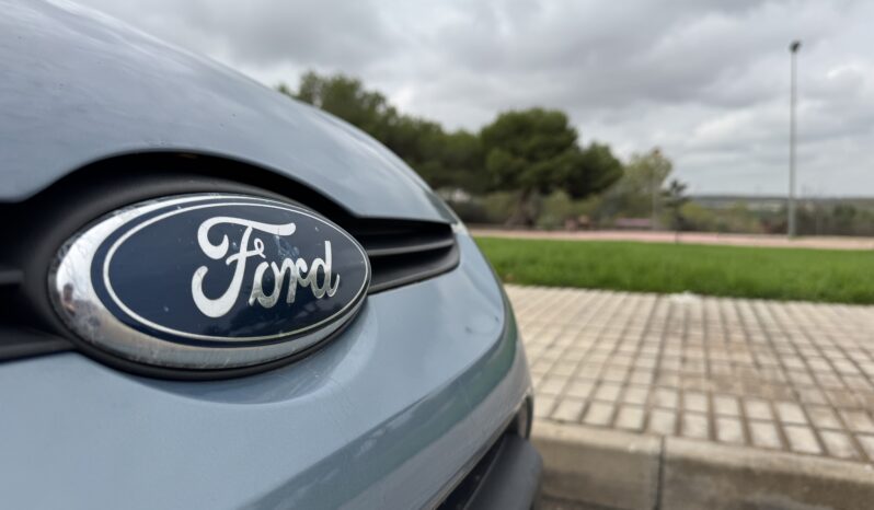 Ford Fiesta 2010 Blue full
