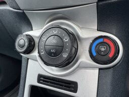 Ford Fiesta 2010 Blue full