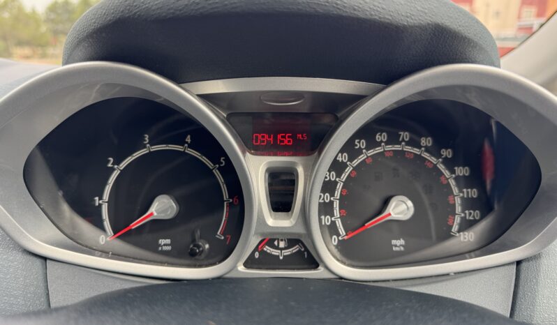 Ford Fiesta 2010 Blue full