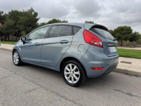Ford Fiesta 2010 Blue