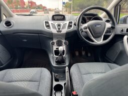 Ford Fiesta 2010 Blue full