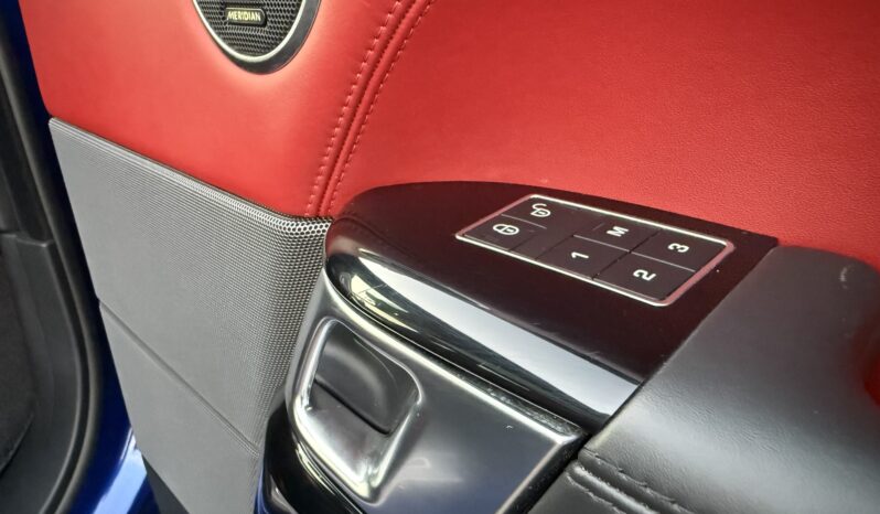 Range Rover Sport SVR full