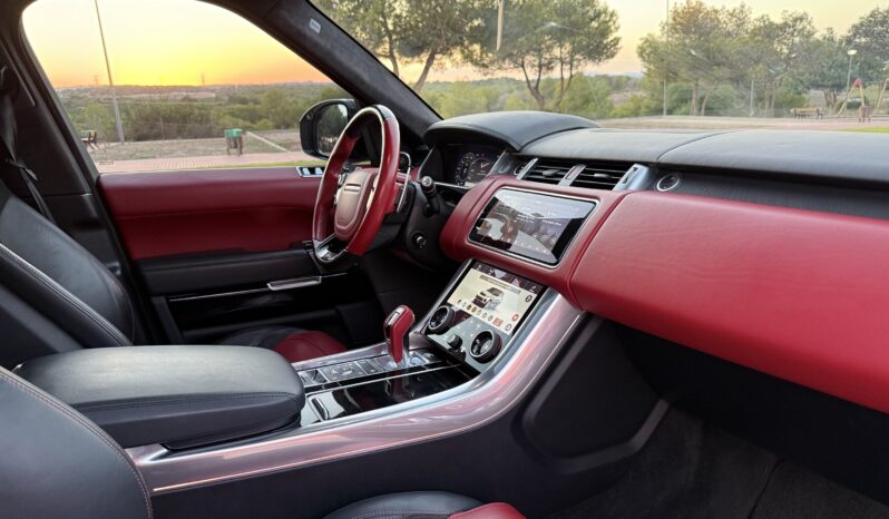 Range Rover Sport SVR full