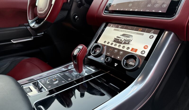 Range Rover Sport SVR full