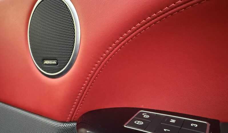 Range Rover Sport SVR full