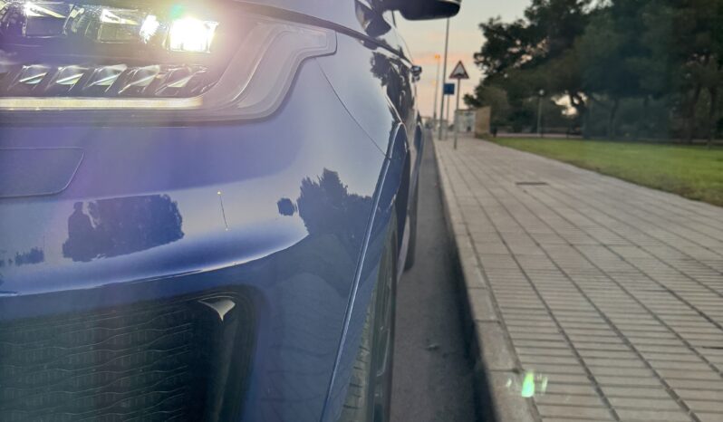 Range Rover Sport SVR full