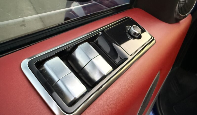 Range Rover Sport SVR full