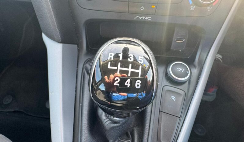 Ford Focus 1.0 full