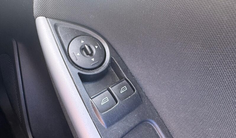 Ford Focus 1.0 full