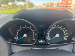 Ford Fiesta Titanium full