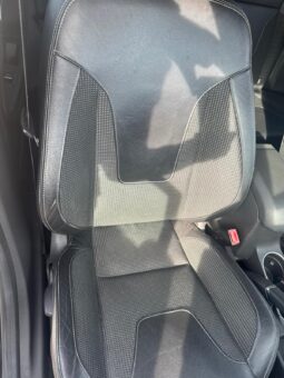 Ford Fiesta Titanium full