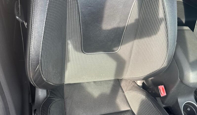 Ford Fiesta Titanium full