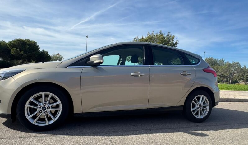 Ford Focus 1.0 full