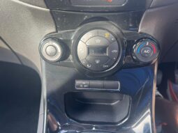 Ford Fiesta Titanium full